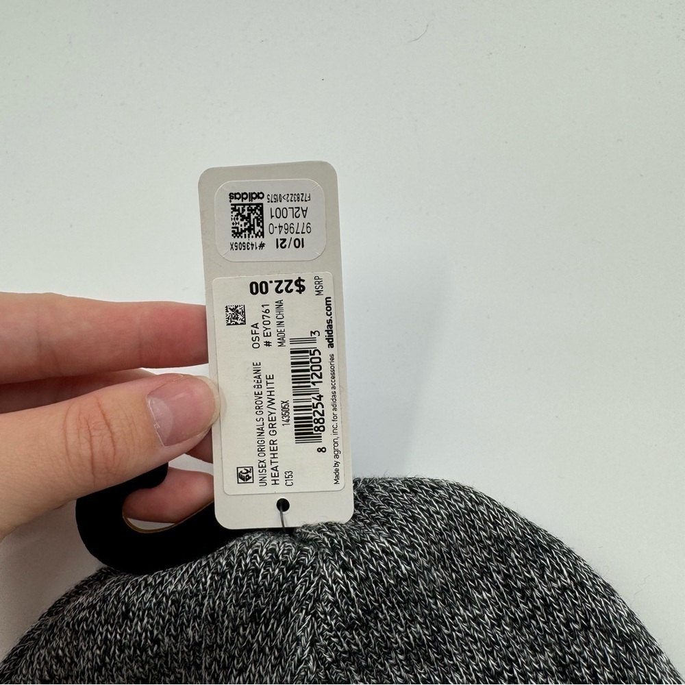 🧸 Adidas Black & Grey Beanie – Standard Fit, NWT - Picture 2 of 5